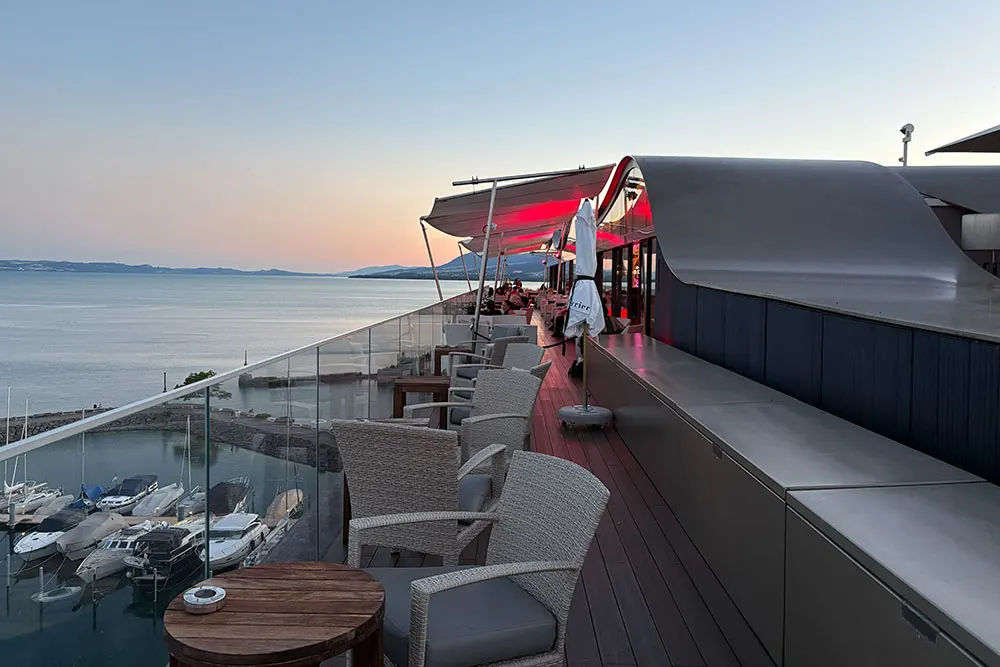 WAVES Rooftop
